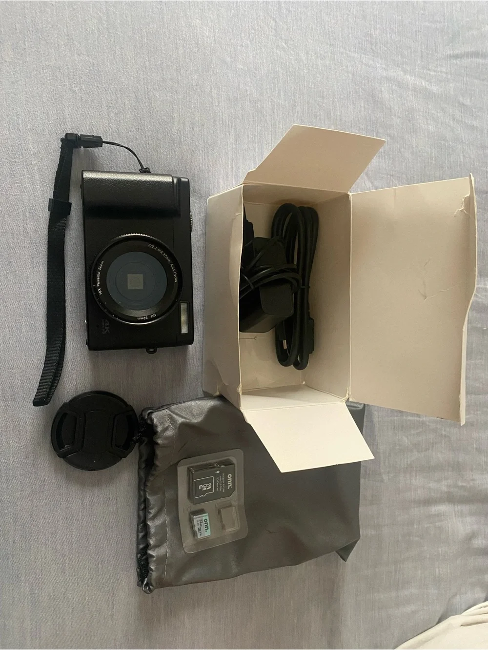Y2K Feel Compact Digital Camera with Black Finish and Accessories